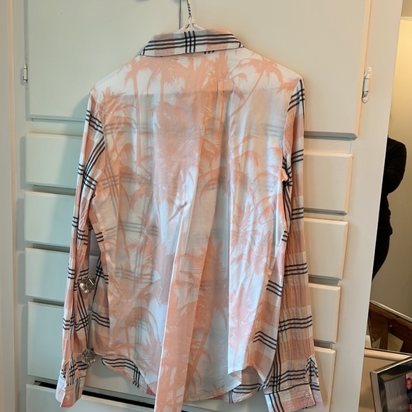 Lightweight button up with fun palm tree print - Picture 2 of 3